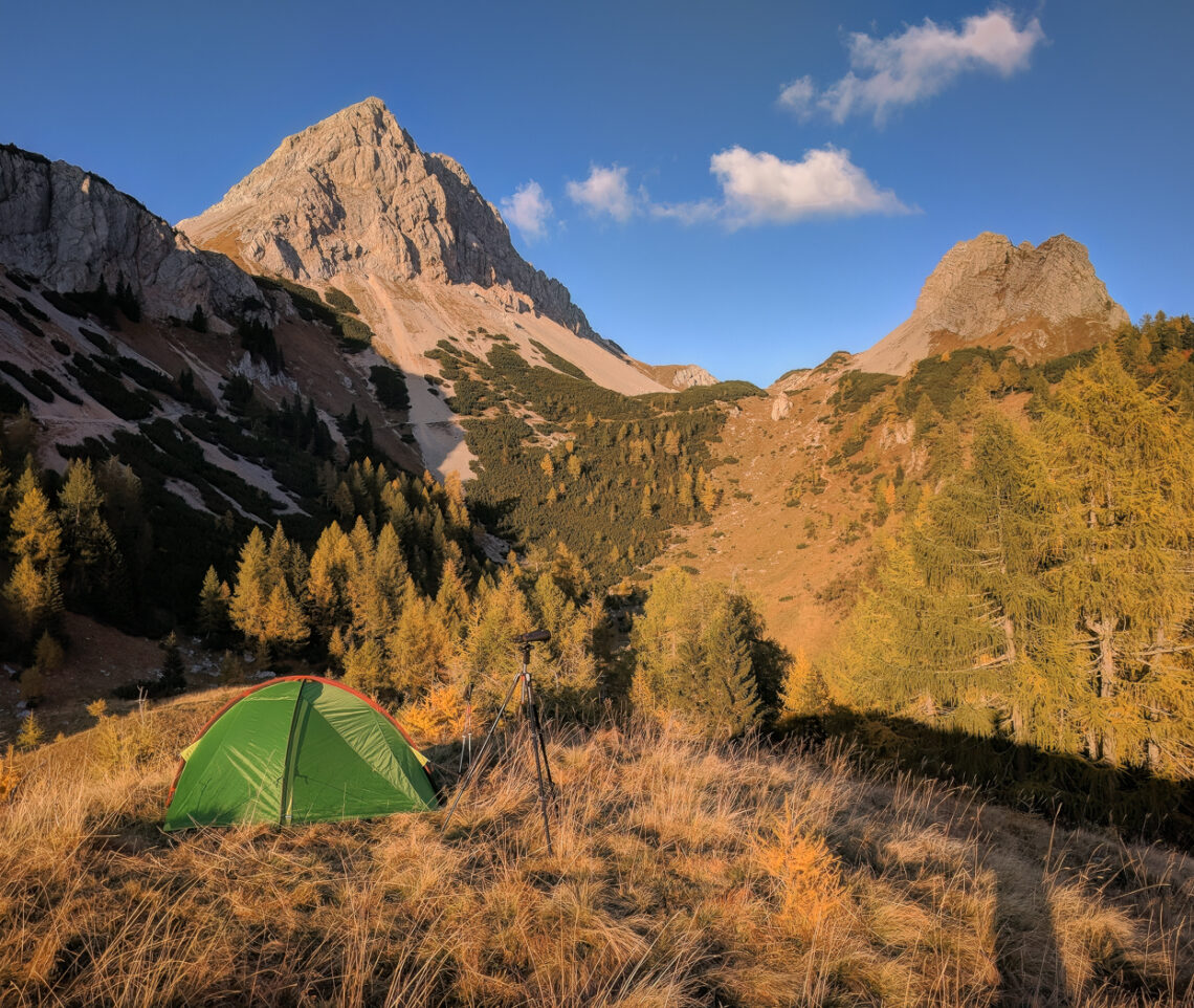 L’estate sta finendo sulle Alpi Carniche, Italia.